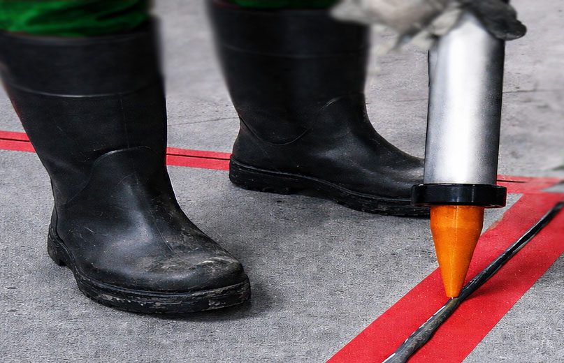 Use 3C Floor Sealant in concrete expansion slab joints